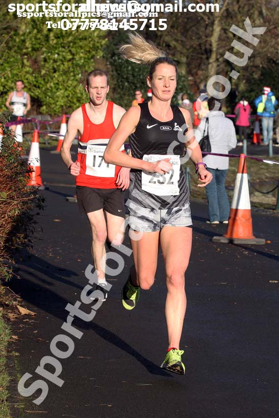 Saltwell Harriers 10k Road Race, Gateshead. Photo:  David T. Hewitson/Sports for All Pics